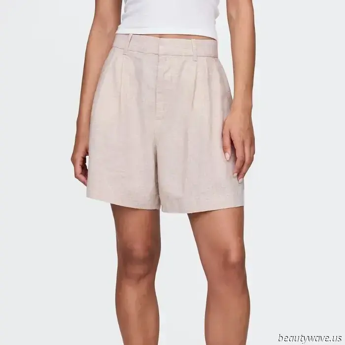 I'm a stylist—here are the 10 summer items I suggest to all my clients.
