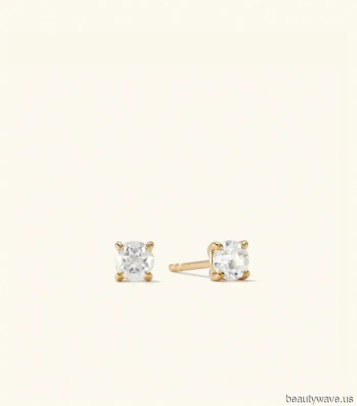 Alle meine Freunde mit coolem Stil machen diesen Ohrpiercing-Trend, der niemals veraltet sein wird.