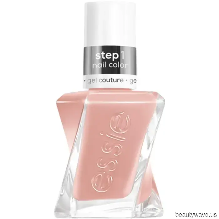 15 Manicures Inspired by Dark Academia That Conjure Images of Dusty Leather Books, Secret Societies, and Plaid Layers