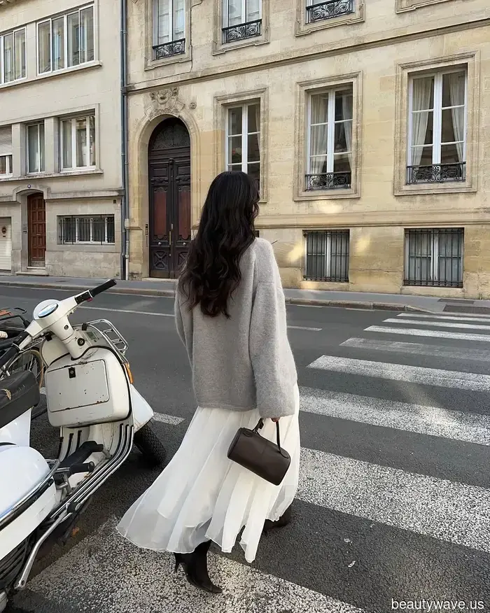 Mode-Mädchen haben alle anderen Trends für Knöchelstiefel für diesen&nbsp;einen spezifischen&nbsp;reich aussehenden Stil aufgegeben.