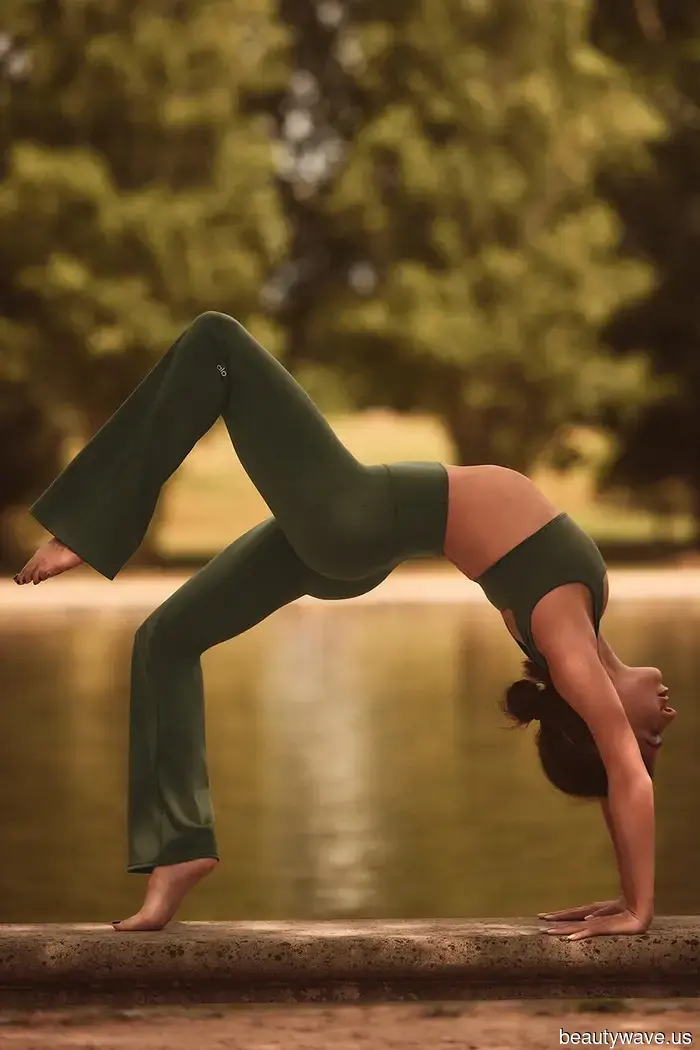 Not Jeans, Not Trousers—5 Winter Leggings Trends That Fashionable Individuals Are Really Sporting