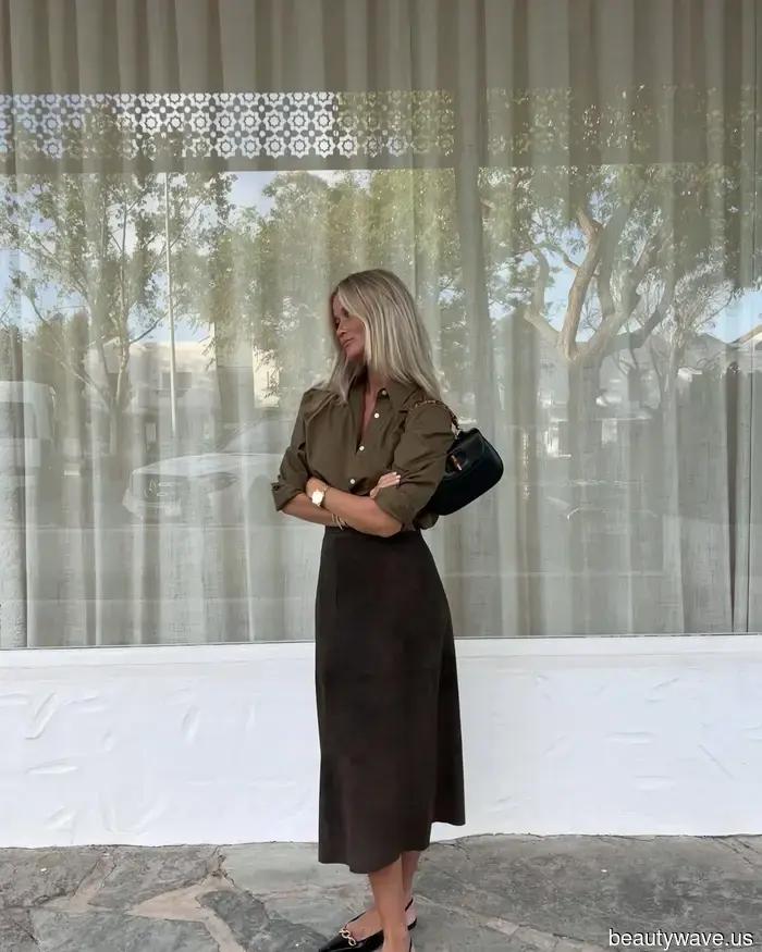 Minimalists Adore This Overlooked Neutral Hue That Elevates Summer Attire, Giving It an Elegant and Luxurious Look.