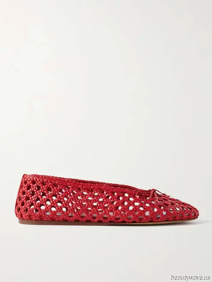 Sophisticated Dressers in Manhattan Are Swapping Suede Flats for This Similarly Luxurious Trend.