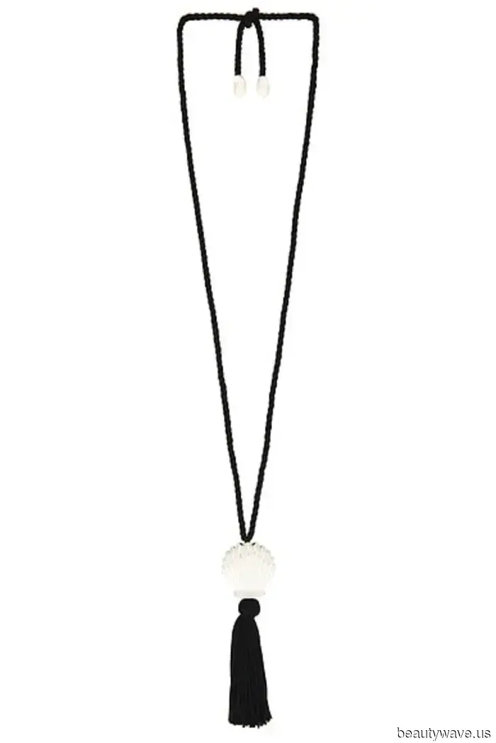 The Unexpected Jewelry Trend That People Are Pairing With Coats and Sweaters This Season