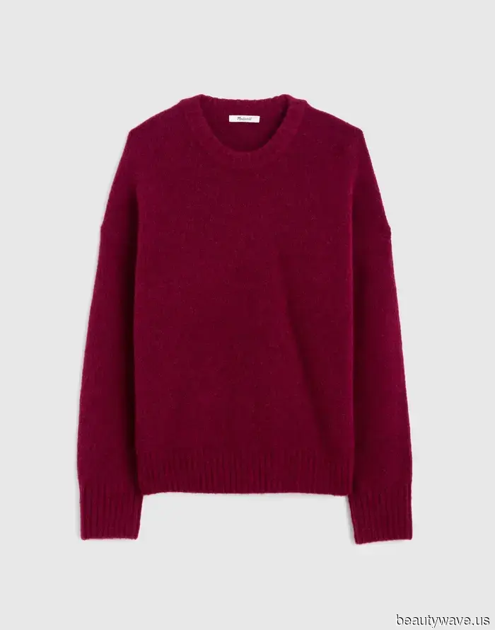 Scrivo di moda e ho trovato i basi più chic in saldo per la Cyber Week da Reformation, Gap e Madewell.