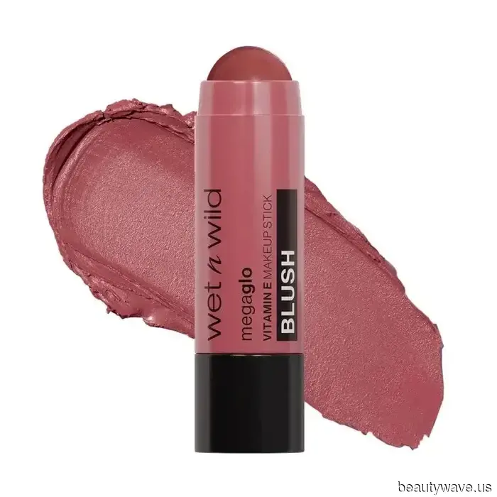 "Devon Aoki Makeup" is ideal for round faces like mine, so I consulted an expert on how to achieve the look.