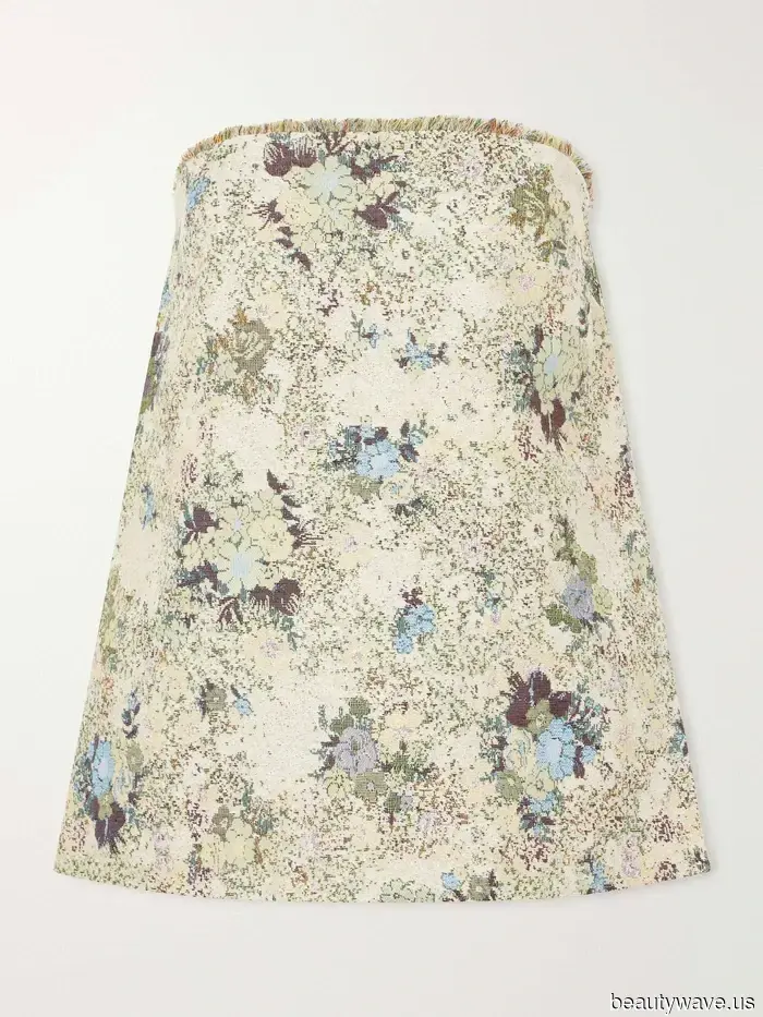 Forget Baby Tees—Runway trends indicate that this is the most stylish way to display some skin this autumn.