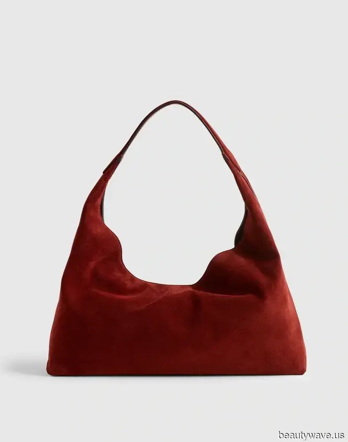 I Keep Noticing These 6 Bag Trends on Every Block in Brooklyn