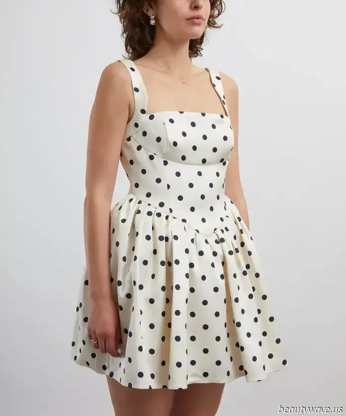 Seen in Paris: The Most Beautiful Dress-and-Shoe Pairing You'll Encounter This Summer