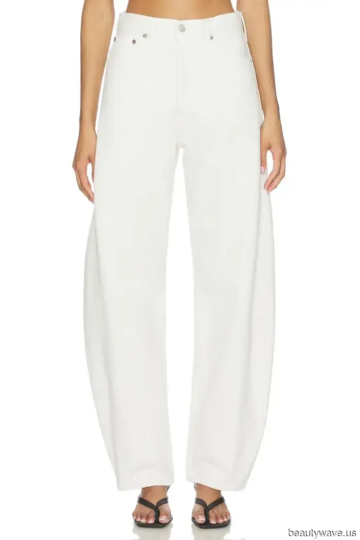 Here You Go: The 9 Most Stylish Ways to Style a White T-Shirt in 2026