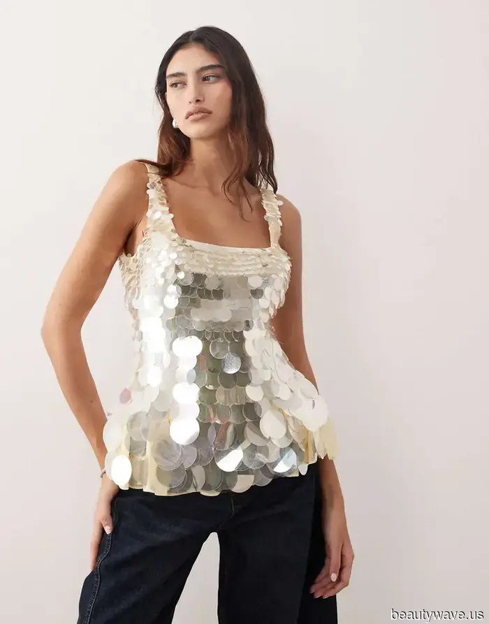 Spiacente, Minimalisti&mdash;Ogni Ragazza Cool Sta Indossando Questi 6 Mini Trend Massimalisti Questa Estate