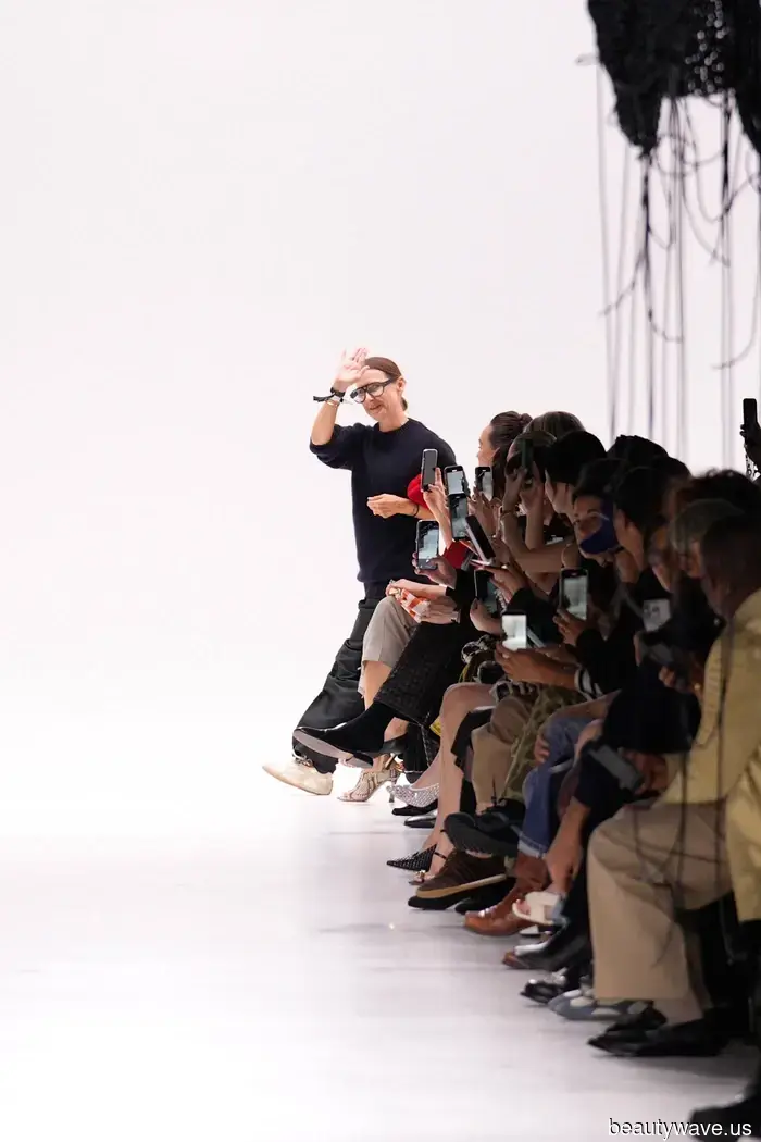 Louise Trotter's Exciting and Impressive Bottega Veneta Debut