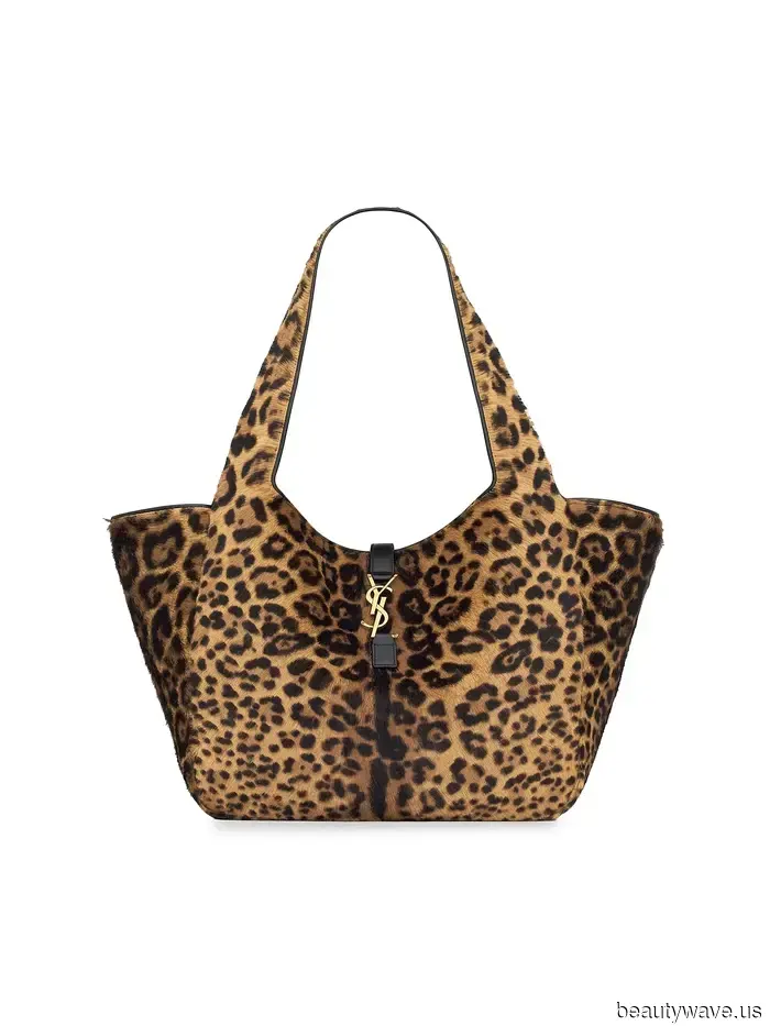 Forget the black shoes and black bag—this shoe and bag pairing looks so much cooler.