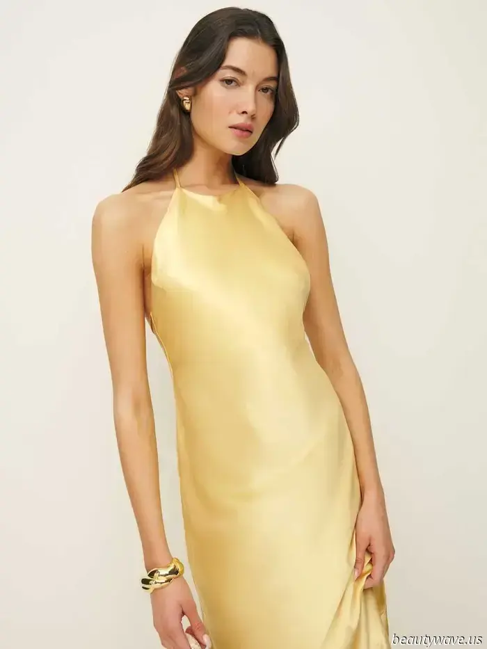 Dimentica le sandali—questo è lo stile di tacco che rende eleganti i vestiti con scollo a halter