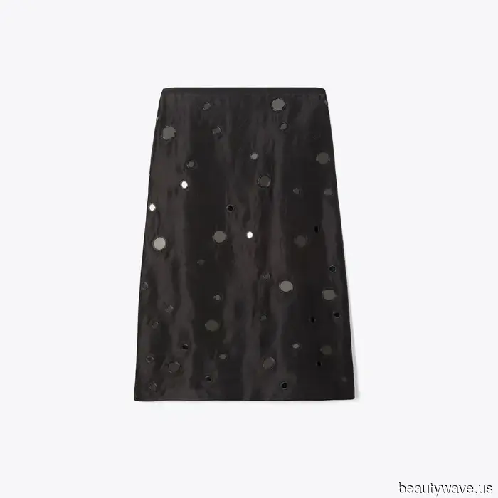 I searched through the sales to discover the trendiest and most stylish selections for holiday gatherings this year.