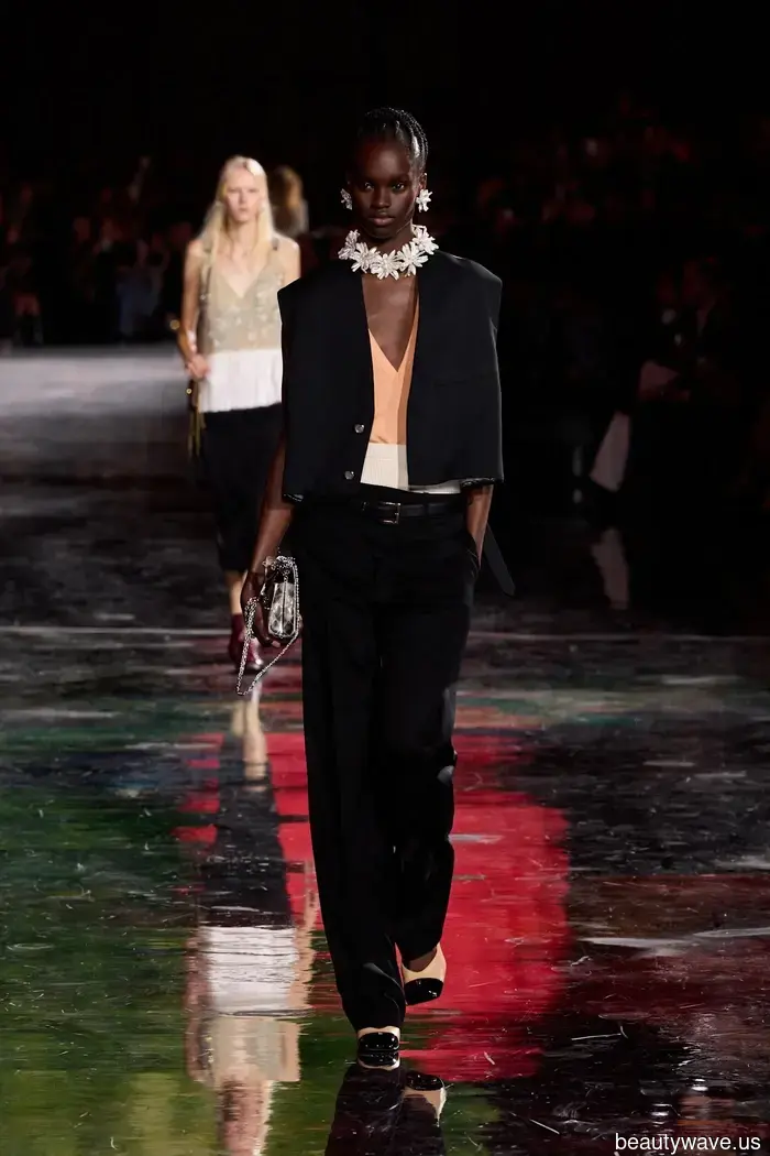 La joyería hace un atuendo&mdash;5 tendencias de primavera que elevarán instantáneamente tu guardarropa