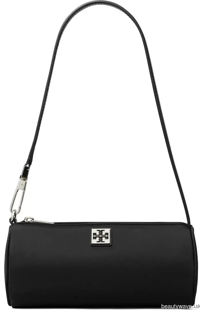 Sono un Editor di Shopping e sto facendo Live Shopping per il Saldo del Black Friday di Nordstrom&mdash;Non riesco a smettere di pensare a questi…