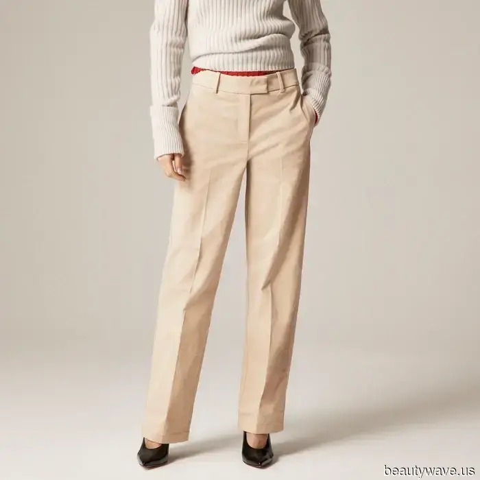 Забудьте о классических балетках&mdash;женщины в Лос-Анджелесе знают, что эти спорные туфли делают скучные базовые вещи в 10 раз круче