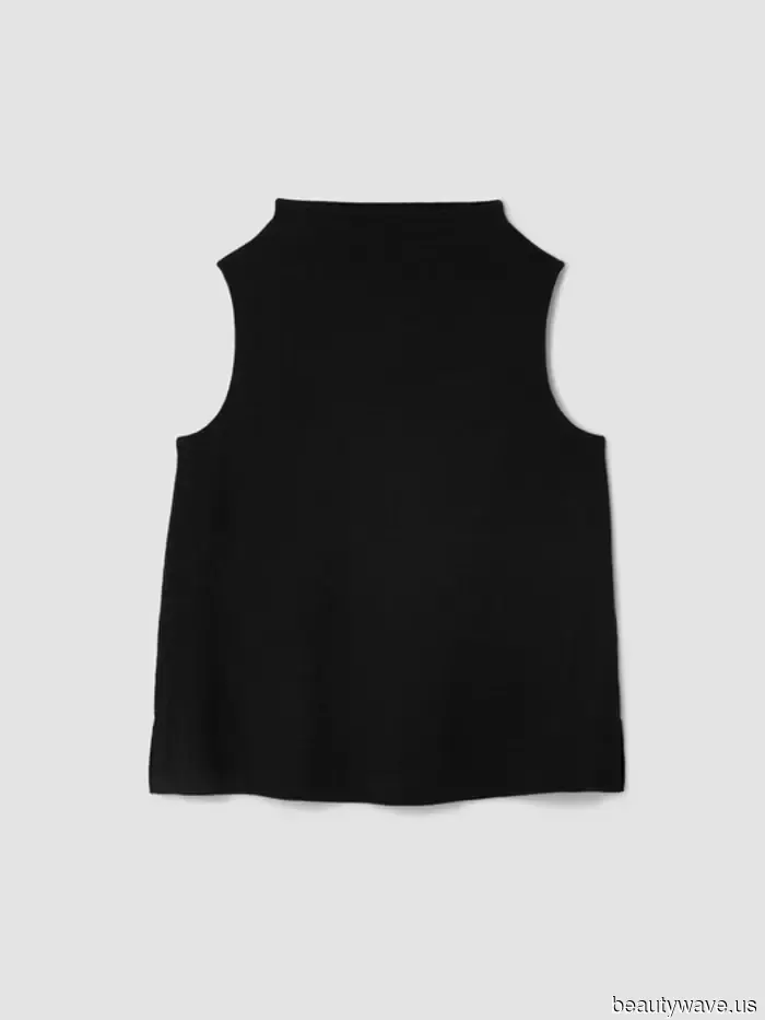 Since the It Girls declared that the '90s are making a comeback, I've been shopping from this stylish throwback brand.