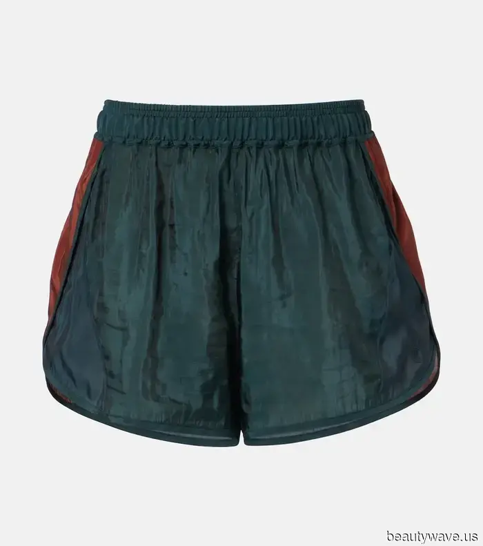 Apologies, Lace-Trimmed Shorts—This Trend for Fancy Shorts Is More 2026.
