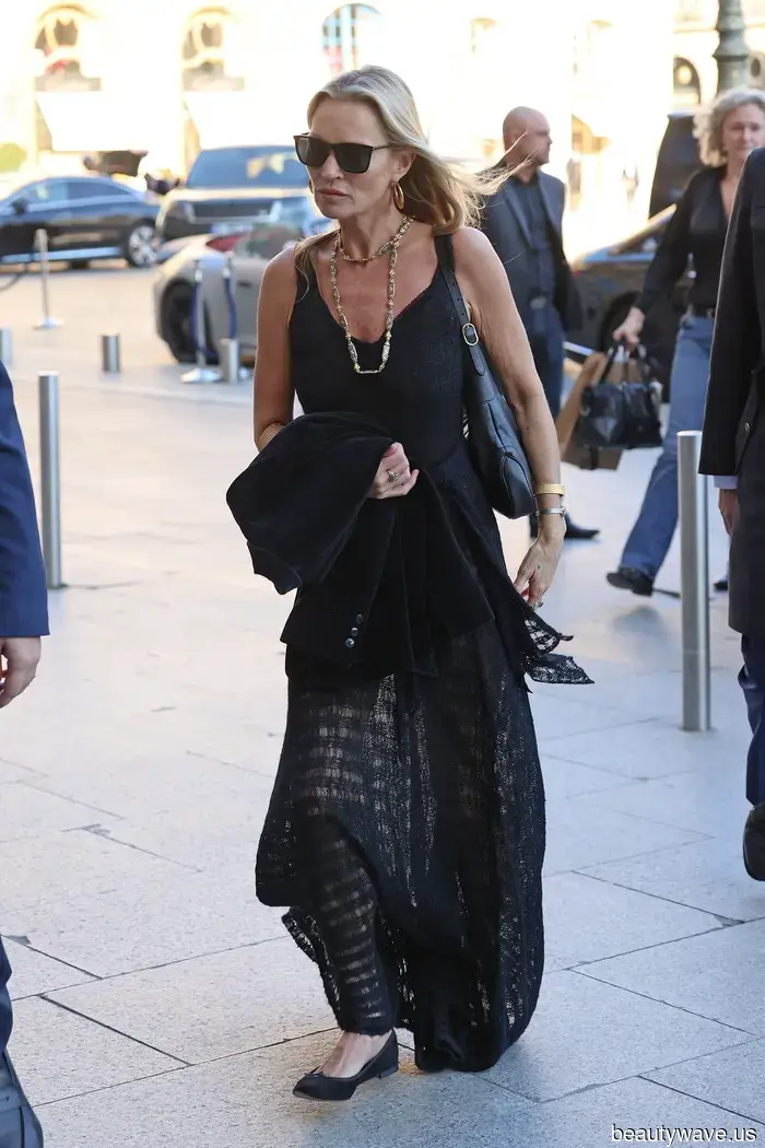Se vuoi che i tuoi vestiti, pantaloni e pantaloni corti sembrino francesi&mdash;indossa questa tendenza di scarpe approvata da Kate Moss