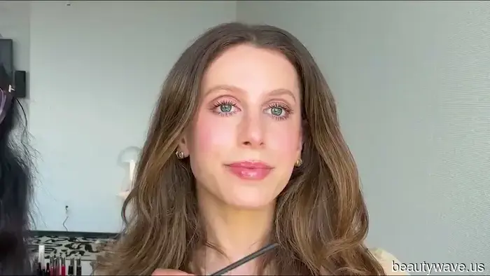 The doe-eyed makeup style of the '70s has always remained in vogue, but a celebrity makeup artist has shared tips on how to enhance it for 2025.