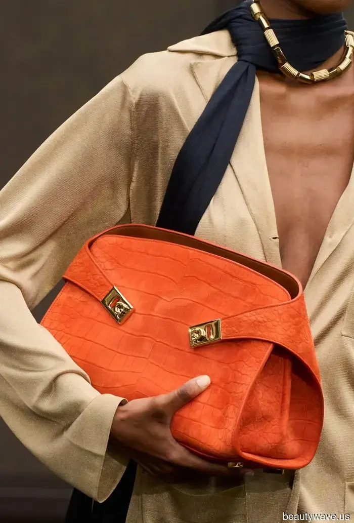 La mia amica mi ha chiesto quali tendenze di colore delle borse domineranno nel 2026&mdash;le ho inviato questi 7.