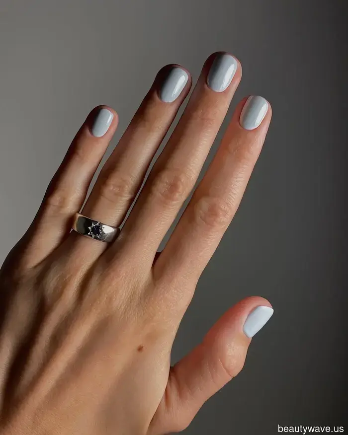 From Soft Petals to Moist Grass Blades—April's Popular Nail Shades Capture the Essence of Spring Foliage