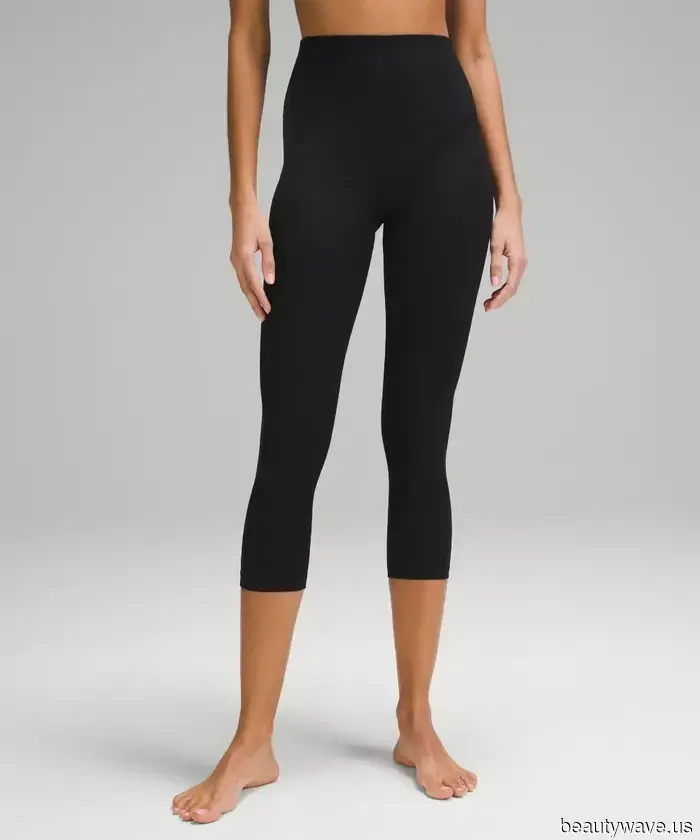 Es ist offiziell: Leggings können die schickste Party-Option sein, wenn man sie nur mit dieser speziellen Schuh- und Jacken-Kombination stylt.