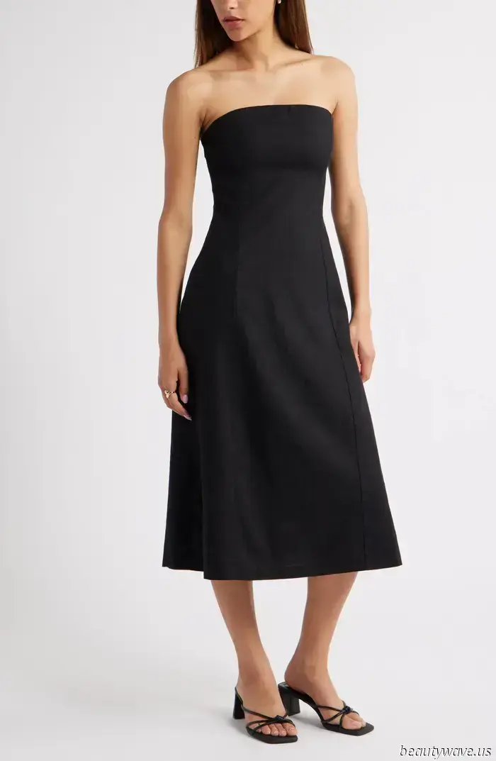 If you're not a fan of flat flip-flops, check out these $50 sandals from Nordstrom that are popular among fashion enthusiasts in NYC.