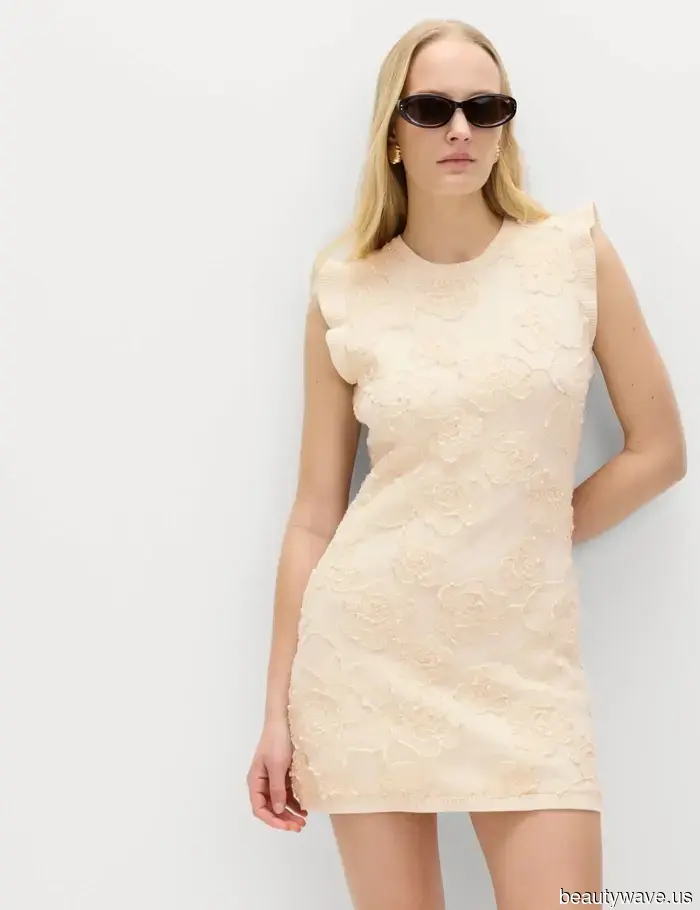 M&S Has Declared: Here Are 5 Stylish Transitional Trends That Elevate Spring Outfits to Instantly Look Elegant.