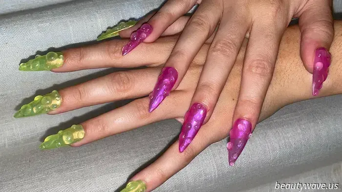 Do you recall Jelly Shoes? This Juicy Manicure serves as the nail counterpart inspired by the '90s.