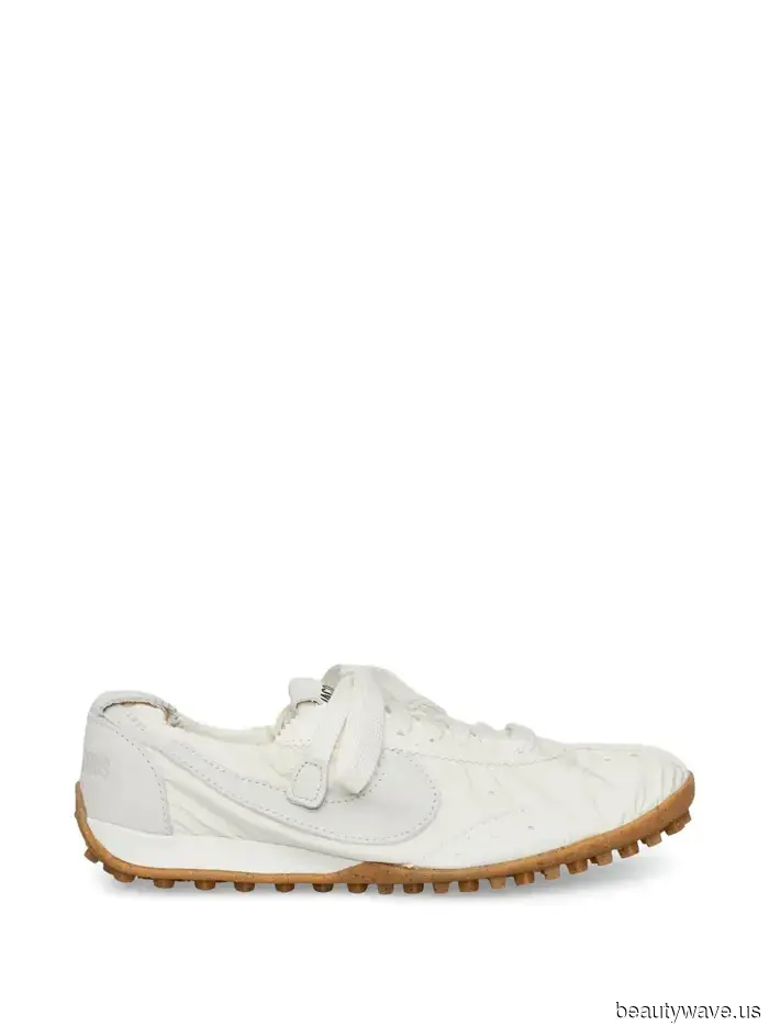 Весенний гардероб It-Girl 2026: 9 очень специфичных вещей, которые они все носят