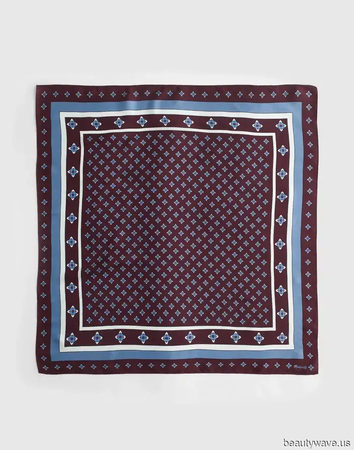 Le cinture a sciarpa non sembreranno superate *se* le indossi con questa tendenza in denim skinny.