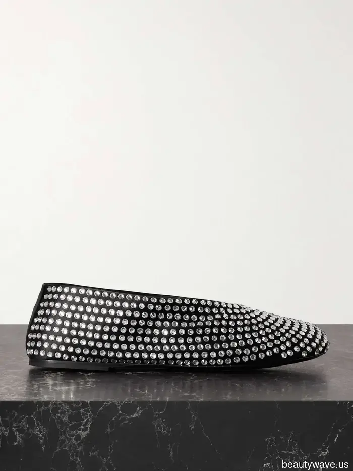 Si amas las piezas exclusivas de Net-a-Porter, estas ofertas de Cyber Monday son las mejores.