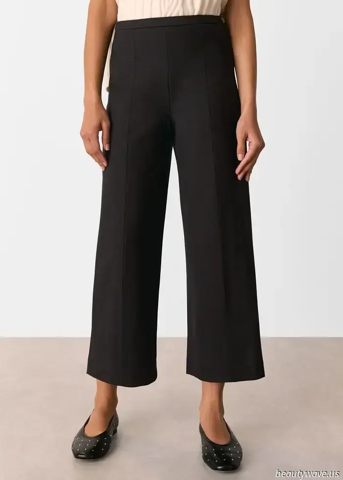Dagli anni '90, le donne più alla moda hanno indossato questa tendenza di scarpe con pantaloni neri a sigaretta