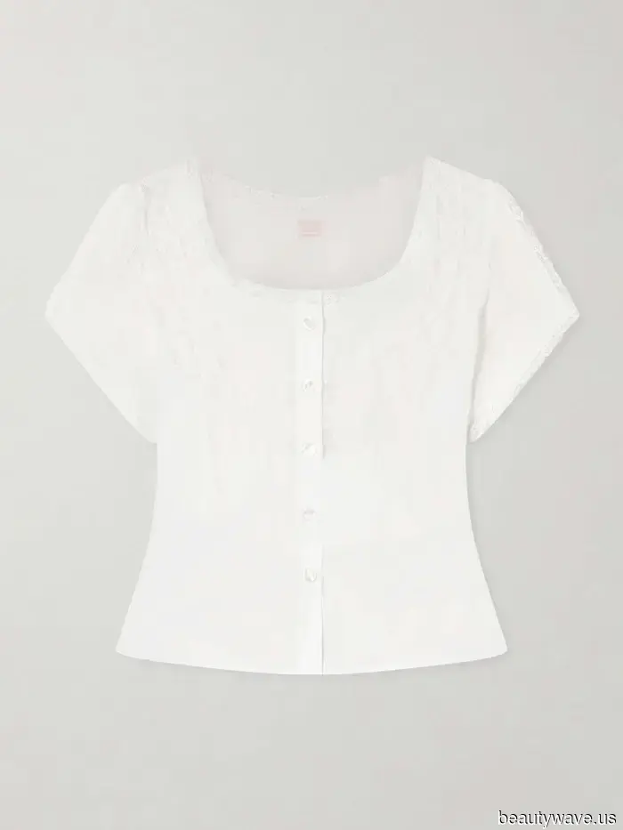 Prendi i tuoi jeans e la borsa a cestino&mdash;Questa tendenza della blusa virale segna l'inizio ufficiale della primavera boho