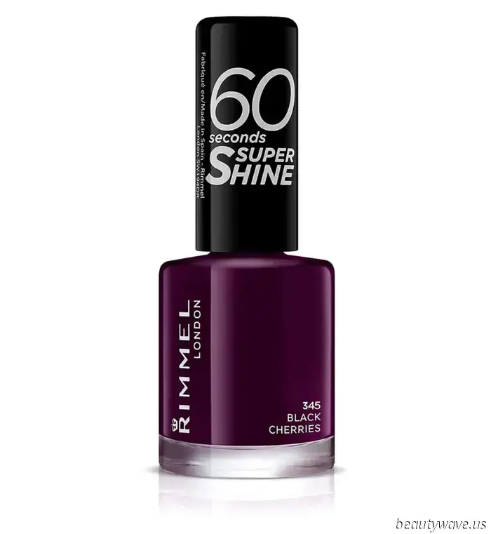 Kühler als Burgunder: Dieser schicke Nagellacktrend ist derzeit besonders beachtenswert.