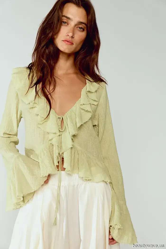 I Can't Help but Wear Blouses and Jeans This Summer—Here are the Styles That Receive the Most Compliments.