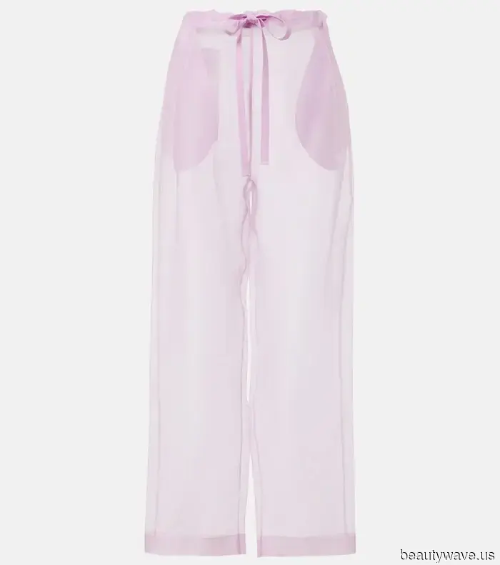 The "Barely-There" Look Is Making a Comeback—5 Tips to Perfect the Trend That Fashion Insiders Adore for…