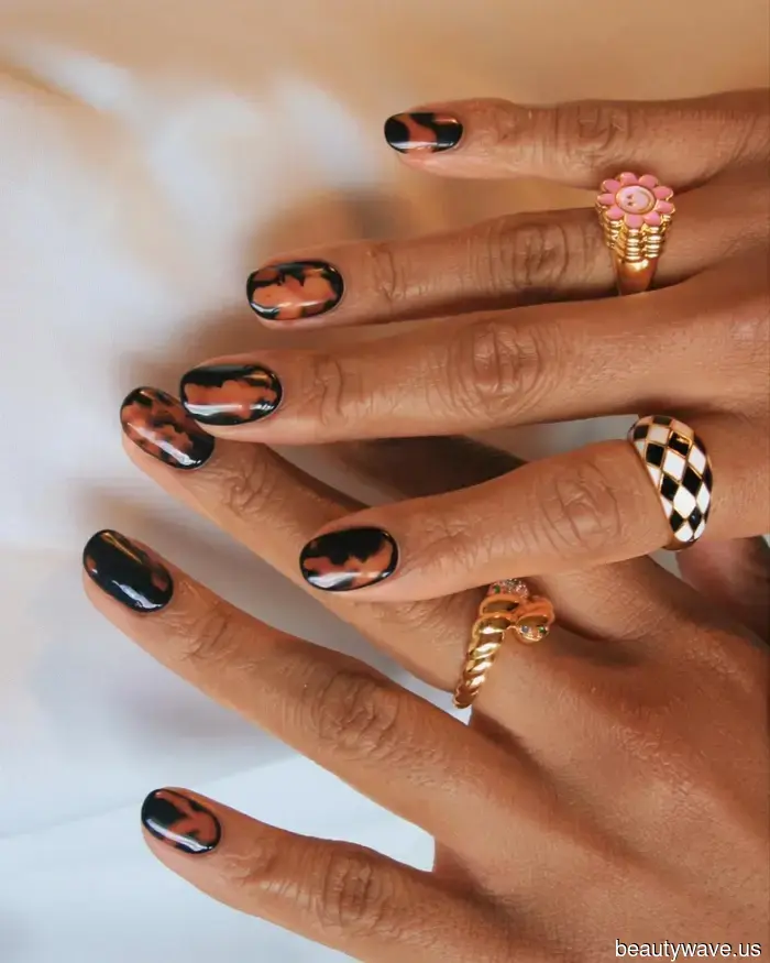 Ich möchte Nageltrends *bevor* alle anderen sie tragen&mdash;ein Promi-Experte empfahl diese 9 kurzen Nagelideen