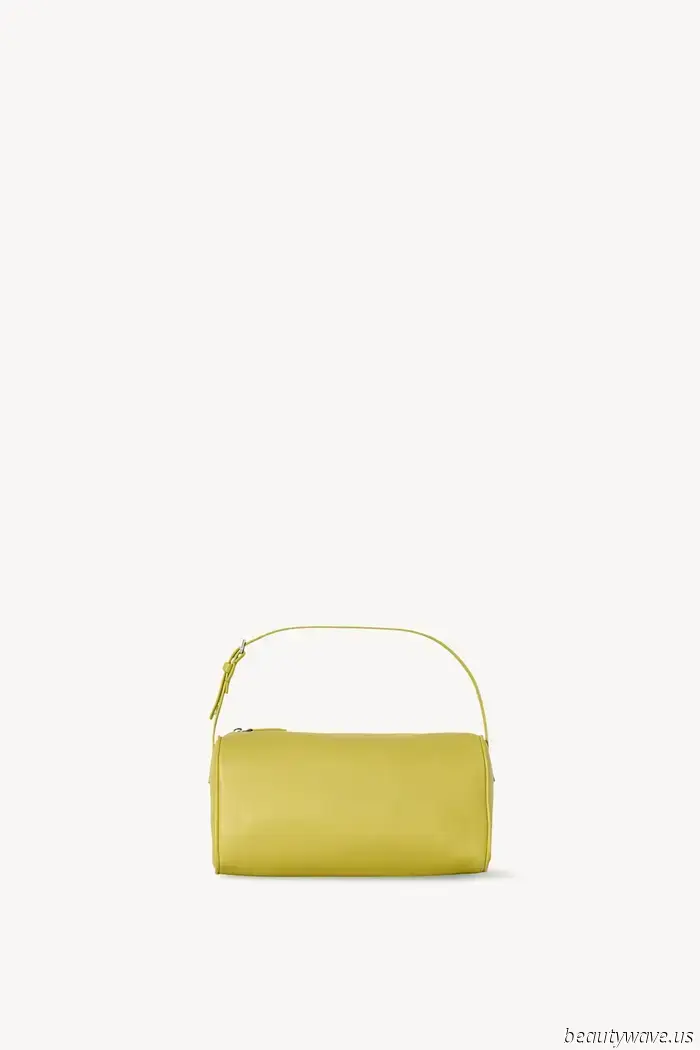 Since the Margaux is currently unavailable, this is the Row bag we're opting for instead.