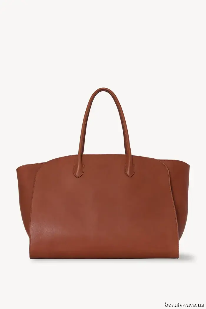 La borsa Margaux è stata dismessa, ma The Row ha svelato il suo successore, e potrebbe essere ancora più chic.