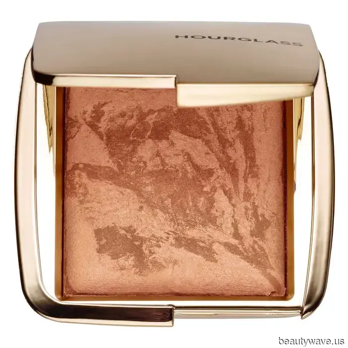 "Aussie Girl Glam" is the sun-kissed makeup look I’m eager to experiment with this summer.