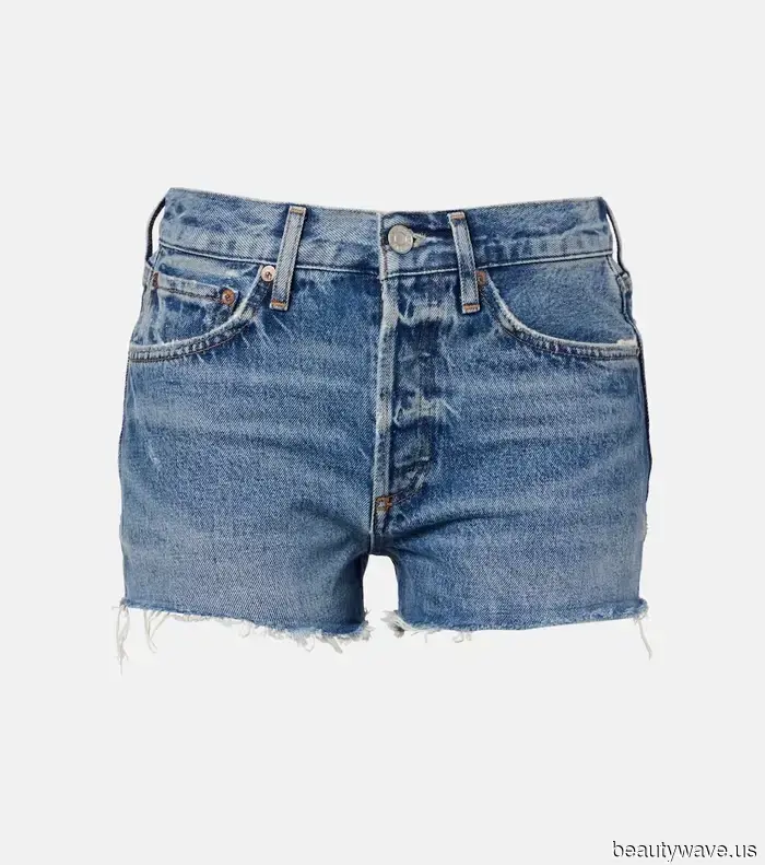 Not combats, capris, or jellies—these are the surprising 90s trends we anticipate will make a comeback in 2026.