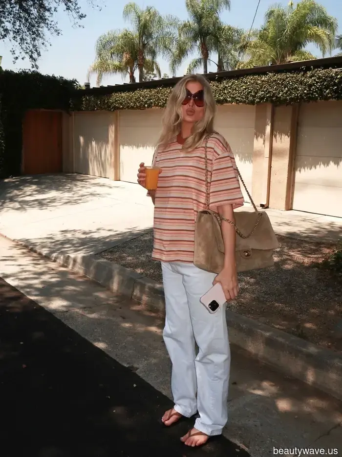 White jeans always look stylish, but this sandal color makes them appear the most sophisticated.