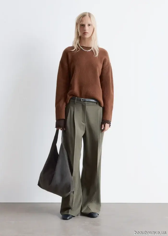 I pantaloni su misura iconici di COS hanno appena ricevuto un aggiornamento per il 2025&mdash;li indosso già in continuazione.