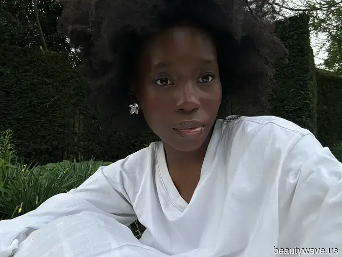 From Denim-Blue Eyes to Dark Matte Lips: The Most Sophisticated Makeup Trends to Try This Fall