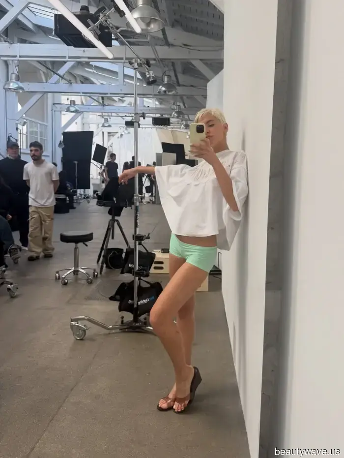 5 "Veraltete" Schuhtrends, die ich 2026 nicht tragen werde, und die 5, die ich stattdessen stylen werde