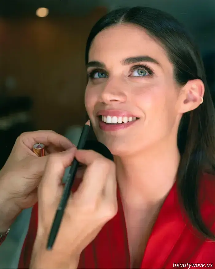 El look de estreno de Superman de Sara Sampaio fue un ingenioso tributo al legado de la película